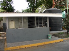 Cuarto de control de planta de potabilización de agua